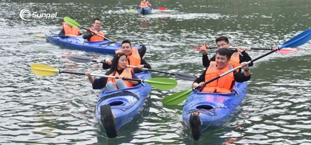 Yangjiazhai Adventure: Traditional Dragon Boat Race Fosters Team Spirit