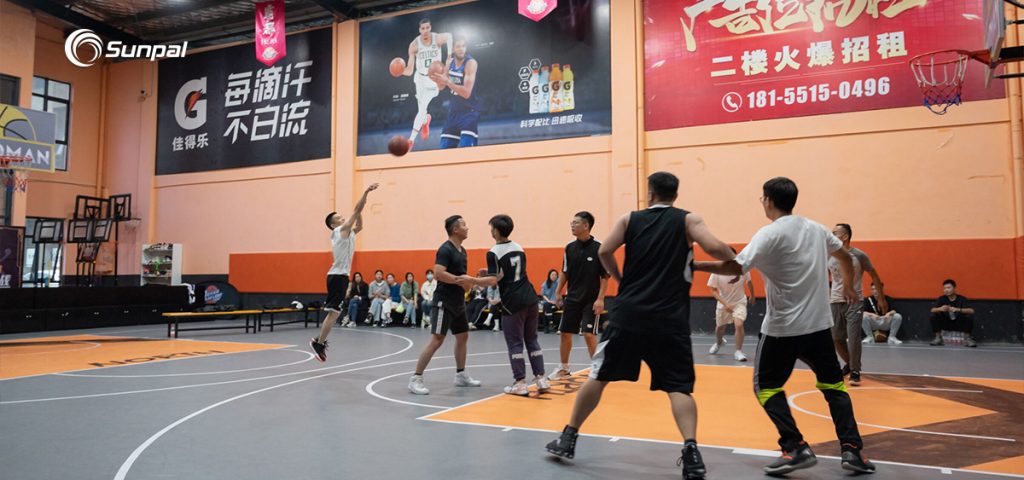 L'événement de basket-ball solaire radieux de Sunpal stimule l'esprit d'équipe